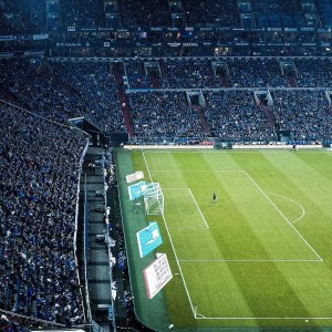 星空体育app下载_男篮热身赛遭遇重挫 博格特复出引争议 与周琦险酿冲突